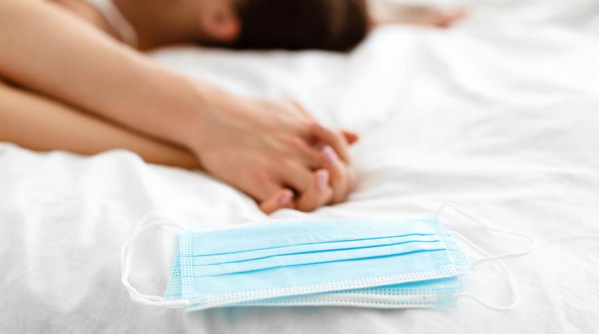 Kadın hastanede cinsel ilişkiye girerken yakalandı! Tutuklanmamak için nöbet geçirdi