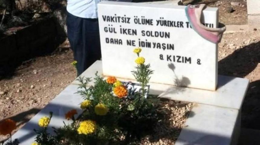 Kanserden &Ouml;len Kızının Mezarı Başında Canına Kıydı!