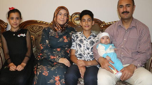 LGS sınavında 500 tam puan alan Ağrılı Ahmet ödüllendirildi