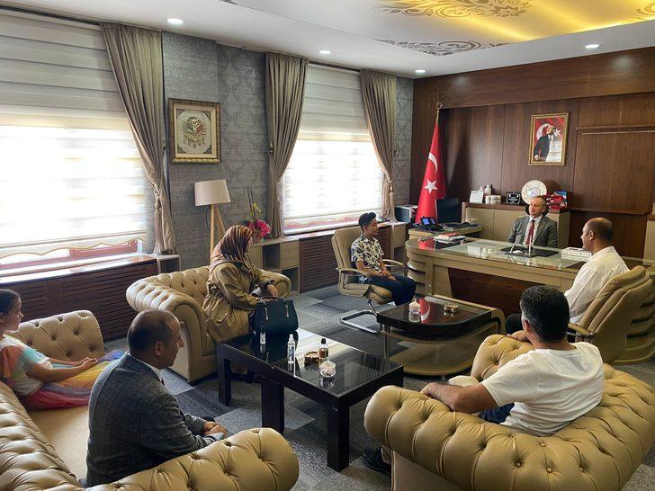 LGS sınavında 500 tam puan alan Ağrılı Ahmet ödüllendirildi G4