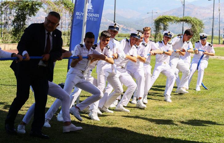 İzmir'de Denizcilik ve Kabotaj Bayramı kutlandı G5