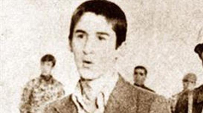 Yaşı büyütülerek infaz edilen Erdal Eren kimdir? Sorusunun yanıtı