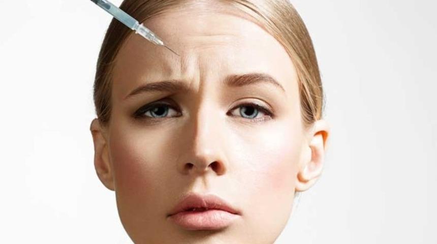 Botoksla cildinizi gen&ccedil; tutun