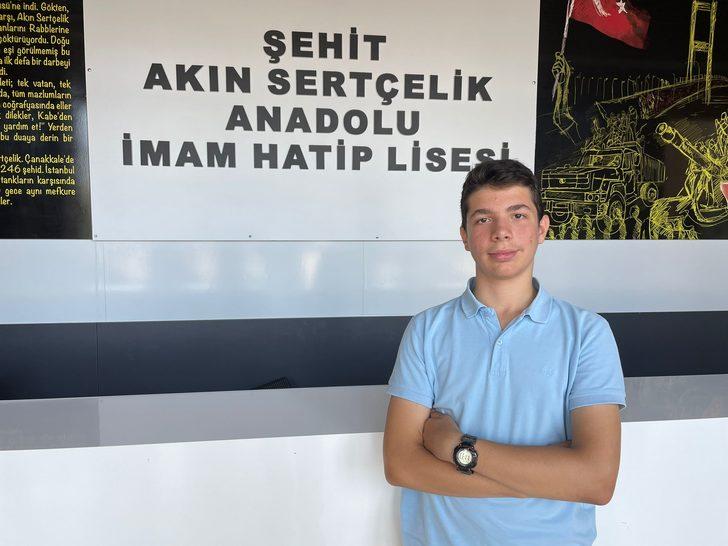 LGS sınavında tam puan alan Abdullah matematik profesörü olmak istiyor G2