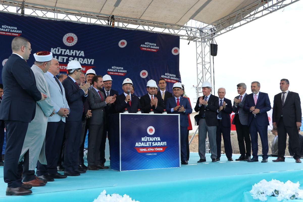 Adalet Bakanı Bozdağ, K&uuml;tahya Adalet Sarayı temel atma t&ouml;reninde konuştu: