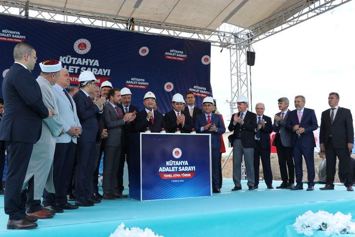 Adalet Bakanı Bozdağ'dan İsveç ve Finlandiya'daki teröristlere ilişkin açıklama: G1