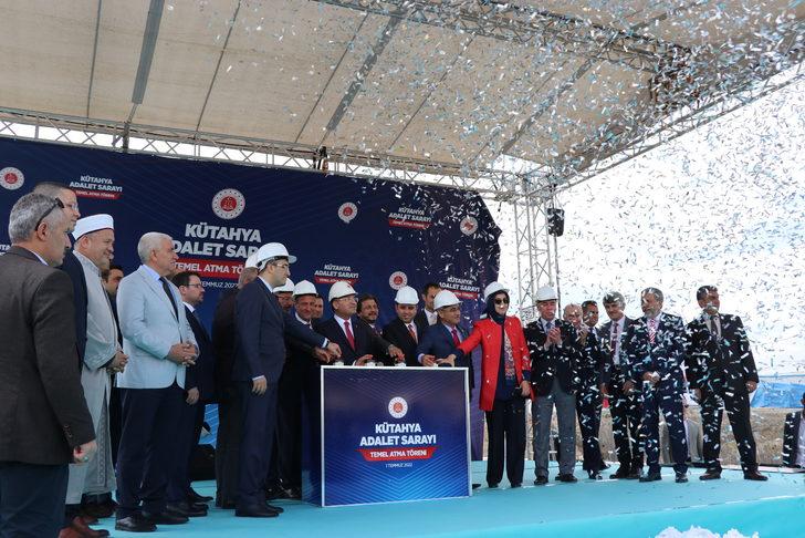 Adalet Bakanı Bozdağ'dan İsveç ve Finlandiya'daki teröristlere ilişkin açıklama: G3