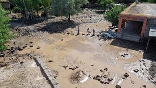 Ağrı'da selden zarar gören köyde yaralar sarılıyor