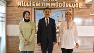 Sivas ve Kırşehir'de LGS sınavından tam puan alan öğrenciler ödüllendirildi