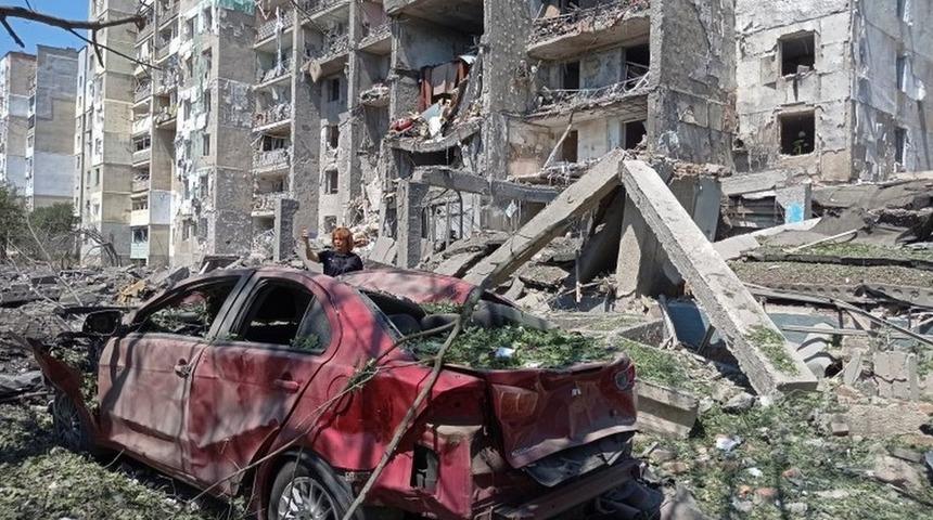 Ukrayna: Rus f&uuml;zeleri Odesa'da 19 kişiyi &ouml;ld&uuml;rd&uuml;