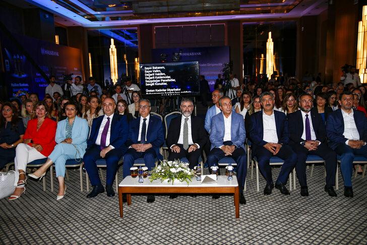 Bakan Nebati Diyarbakır'da "Halkbank Üreten Kadınlar Buluşması"nda konuştu: G1