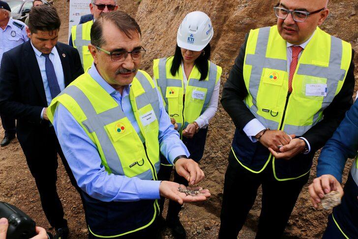 Enerji ve Tabii Kaynaklar Bakanı Dönmez, Beylikova nadir toprak elementi sahasını inceledi: G2