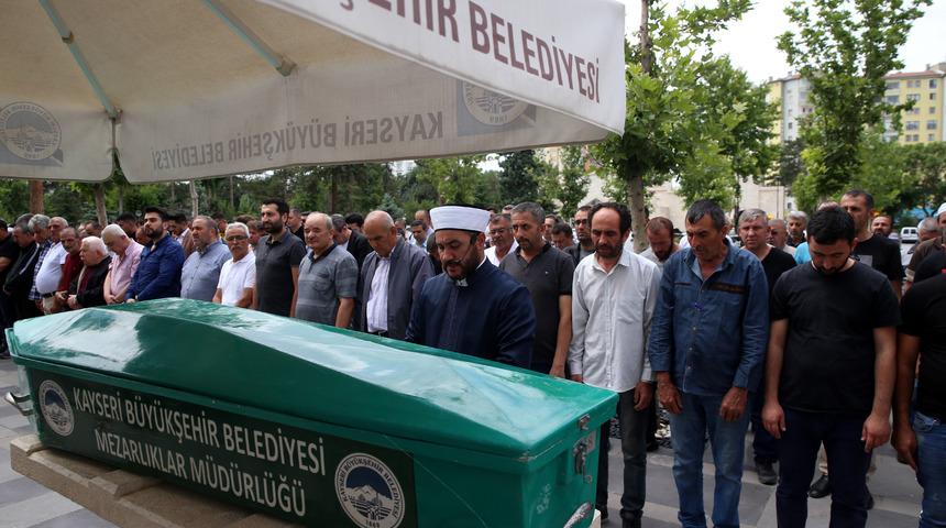 Kayseri'de 6'ncı kattan düşen 5 yaşındaki çocuk hayatını kaybetti