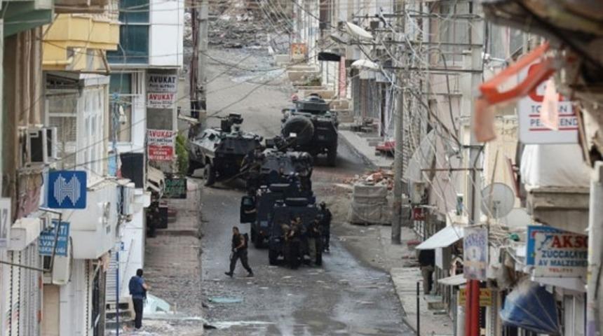 Nusaybin&rsquo;de sokağa &ccedil;ıkma yasağı ge&ccedil;ici olarak kaldırıldı