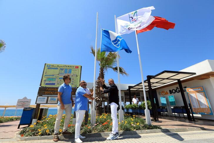 Antalya'da 4 plaja mavi bayrak verildi G4