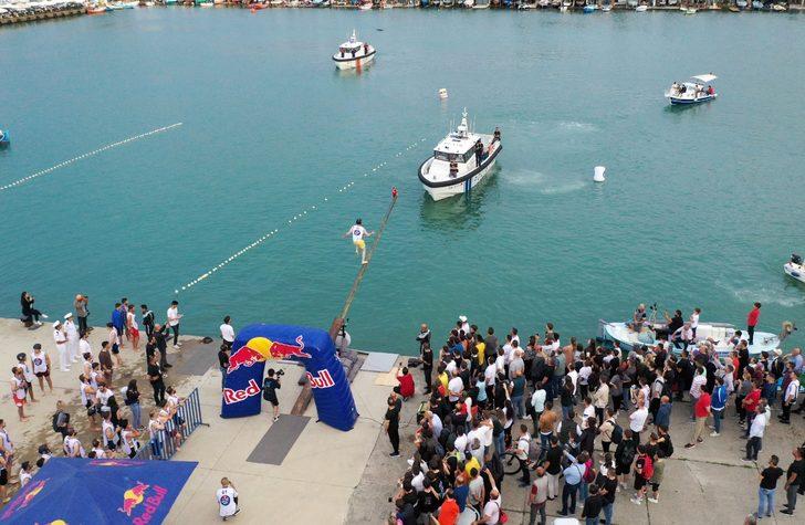 RedBull Yağlı Direk yarışması, Trabzon'da gerçekleştirildi G3