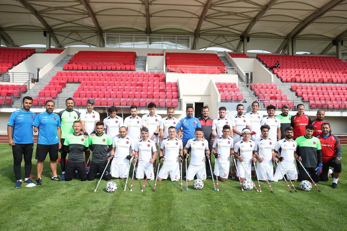 Ampute Milli Futbol Takımı'nın Giresun kampı başladı