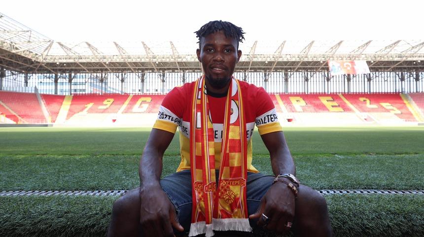 Göztepe, Nijeryalı Kenneth Obinna Mamah'la anlaştı