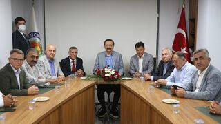 TOBB Başkanı Hisarcıklıoğlu Erdemli Ticaret ve Sanayi Odasını ziyaret etti