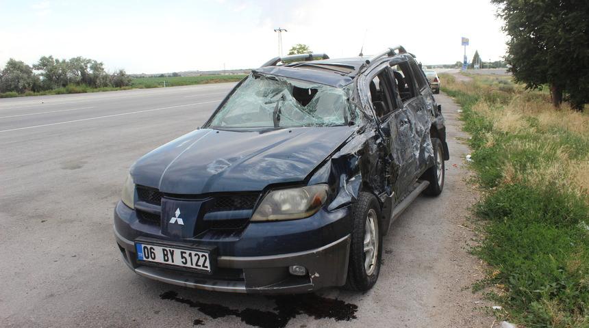 Konya'da iki otomobilin çarpıştığı kazada 5 kişi yaralandı