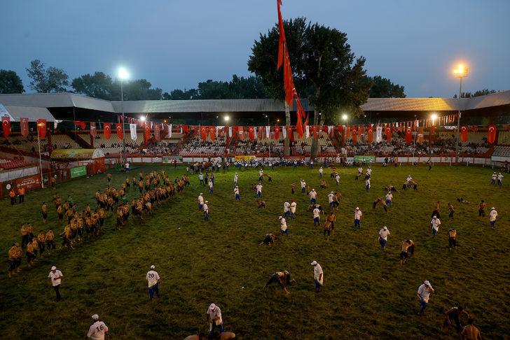 661. Tarihi Kırkpınar Yağlı Güreşleri 2. gününde devam ediyor G5