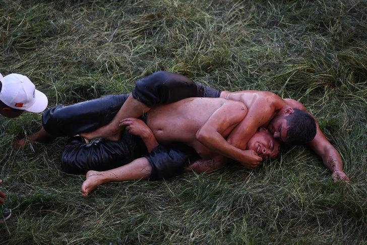 661. Tarihi Kırkpınar Yağlı Güreşleri 2. gününde devam ediyor G2