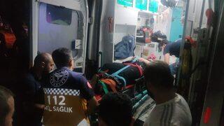 Bursa'da çay bahçesinde bir ailenin üzerine ağaç devrilmesi sonucu 2 kişi yaralandı