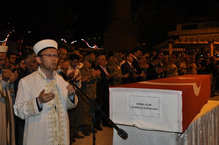 Pençe-Kilit Operasyonu bölgesinde şehit olan güvenlik korucuları son yolculuklarına uğurlandı G1