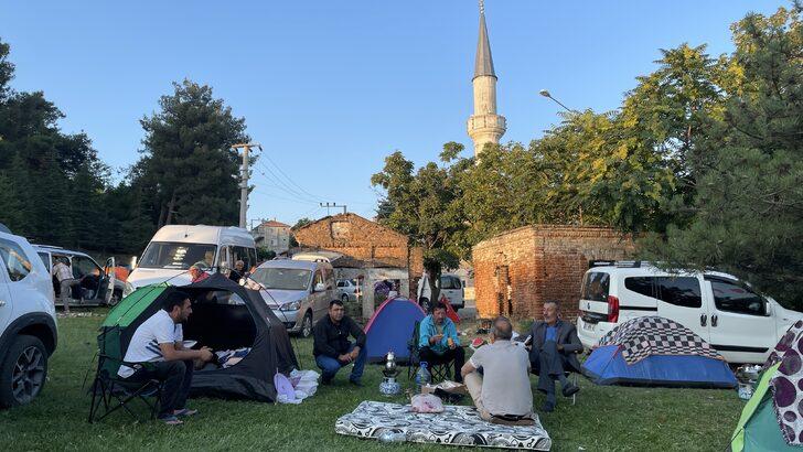Edirne'de otellerde yer bulamayan güreşseverler çadırlarda kaldı G1
