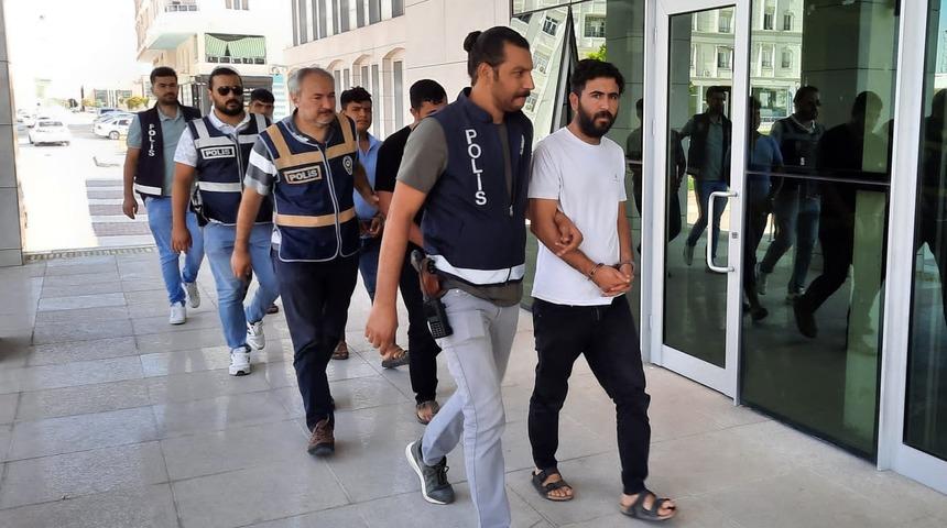 Şanlıurfa'daki telefon dolandırıcılığı operasyonunda yakalanan 4 zanlı tutuklandı