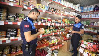 Şanlıurfa'da son kullanma tarihi geçmiş ürünler imha edildi