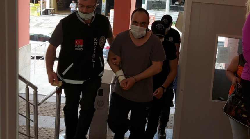 Kocaeli'deki dünür cinayeti! Kızı olay gününü anlattı: Kayınpederim annemin üstüne oturup kıyafetlerini parçaladı