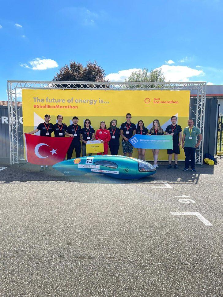 ESTÜ öğrencilerin aracı "Midas", Fransa'daki yarışta Avrupa üçüncüsü oldu G2