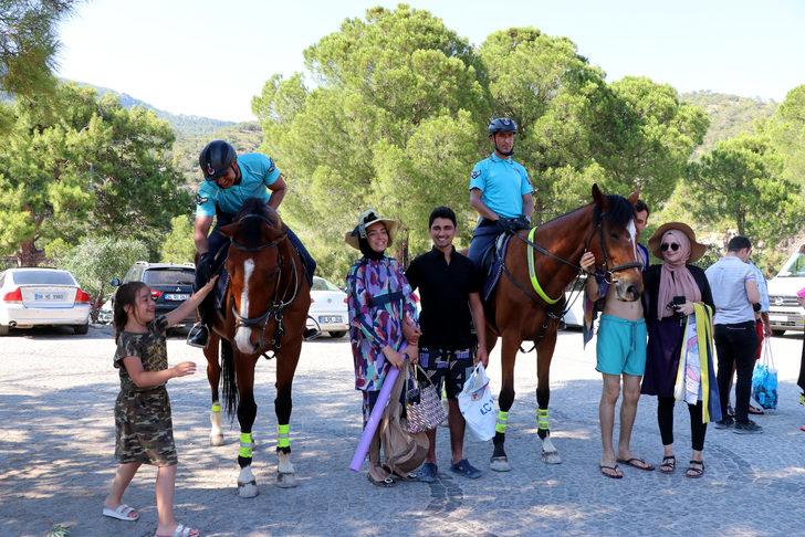 Jandarmanın atlı ekibi Fethiye'de göreve başladı G5