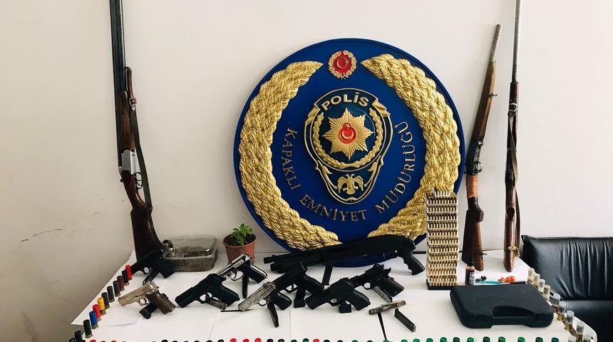 Tekirdağ'da yasa dışı silah ticareti operasyonunda 2 zanlı yakalandı