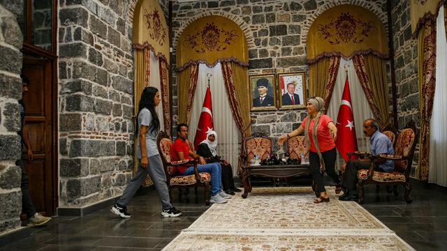 Diyarbakır annelerinin eylemi sayesinde 2 aile daha evladına kavuştu