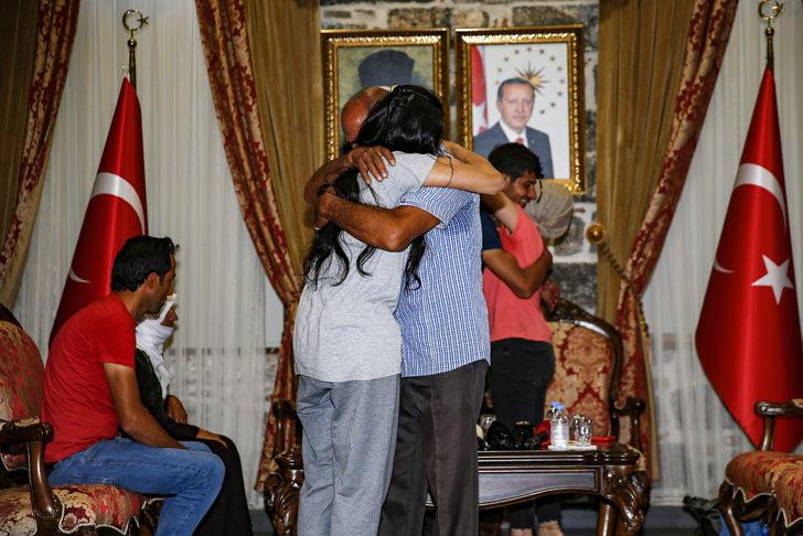 Diyarbakır annelerinin eylemi sayesinde 2 aile daha evladına kavuştu G5