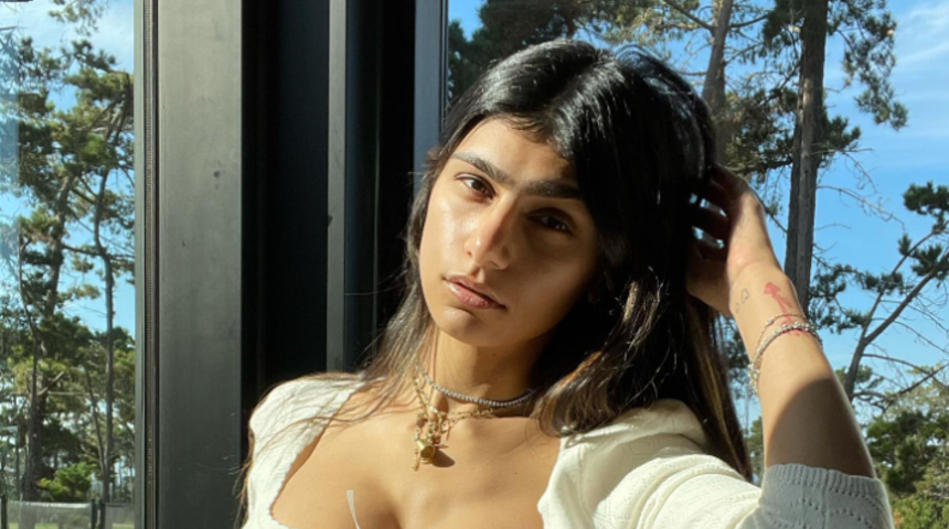 Eski yetişkin film yıldızı Mia Khalifa, sevgilisiyle dudak dudağa pozunu paylaştı! Beğeni butonu çöktü