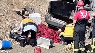 Denizli'de feci kaza! Uçuruma yuvarlanan araç, karı kocaya mezar oldu