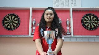 Emanet oklarla yarıştığı dart şampiyonasında madalya gururu yaşadı