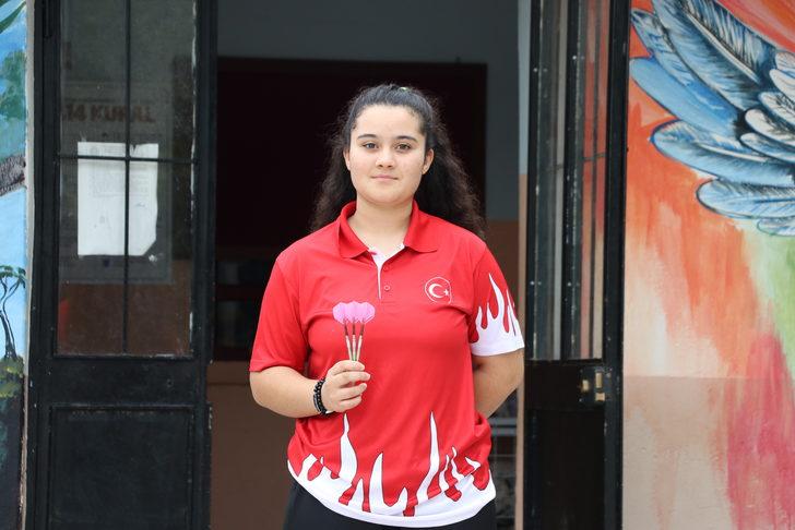 Emanet oklarla yarıştığı dart şampiyonasında madalya gururu yaşadı G4