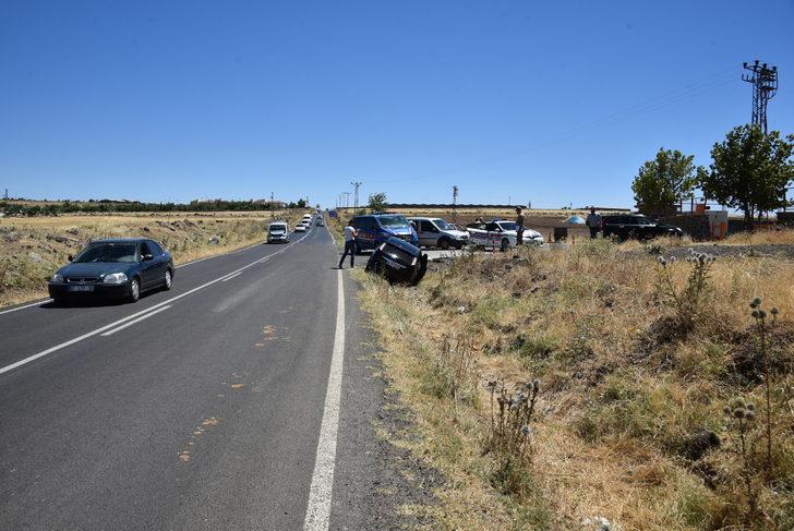 Şanlıurfa'da devrilen otomobildeki 3 kişi yaralandı G4