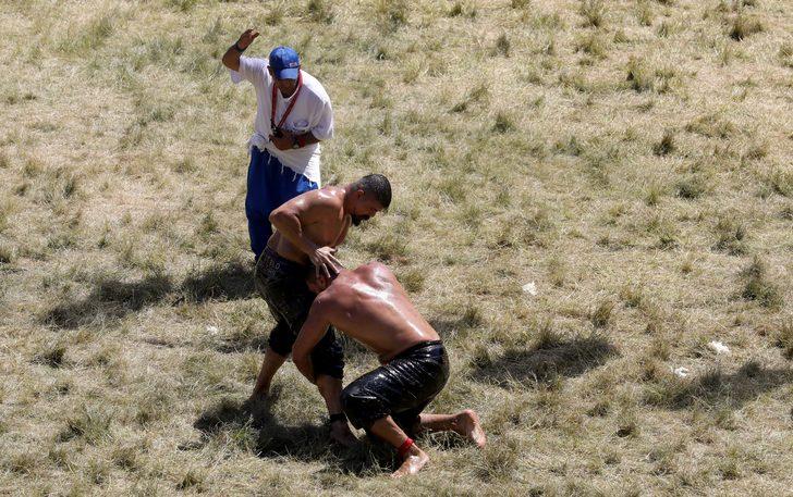 HDP Kongresi'nde terör örgütü lehine slogan atan 4 zanlı gözaltına alındı G3