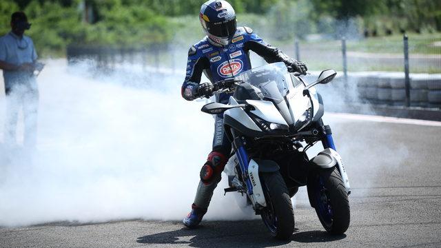 Yamaha R25 TR54 Edition sahipleri, anahtarlarını Toprak Razgatlıoğlu'ndan aldı