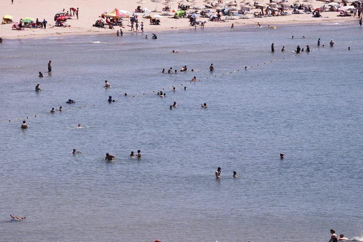 Kandıra'nın mavi bayraklı plajlarında hafta sonu hareketliliği G2