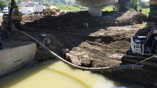 Düzce'de sele kapılan operatörün bulunması için yürütülen çalışmalara ara verildi