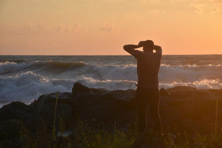 Trabzon'da denizde boğulma tehlikesi geçiren 3 kişiden 2'si kurtarıldı G4