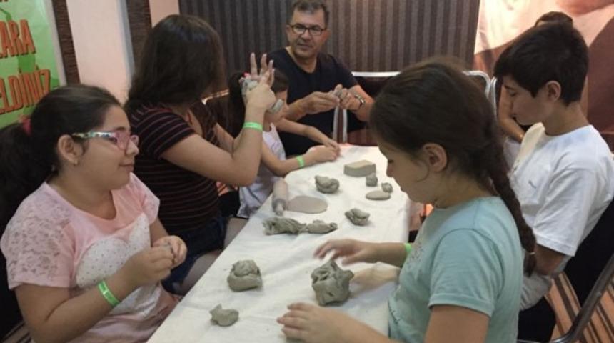 Romatizma hastası çocuklar, özgür adımlar kampında el becerilerini konuşturdu