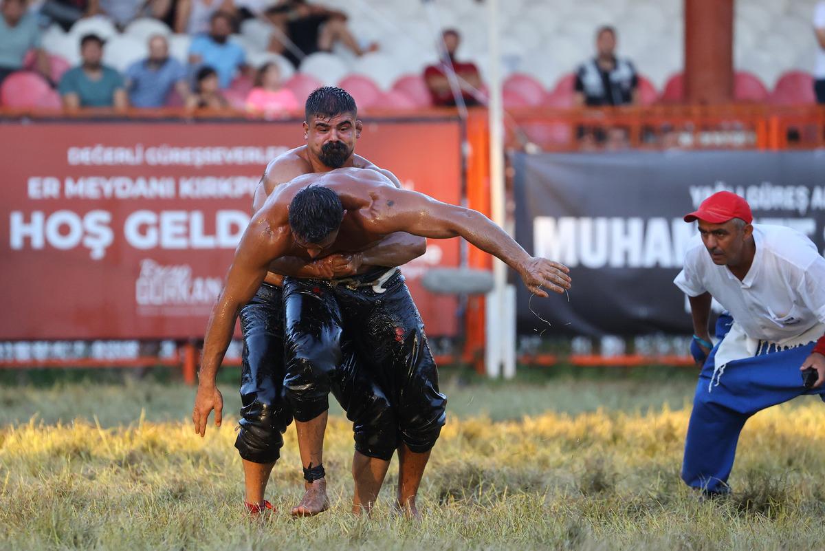 Kırkpınar Yağlı G&uuml;reşleri'nde Cengizhan Şimşek başpehlivan oldu