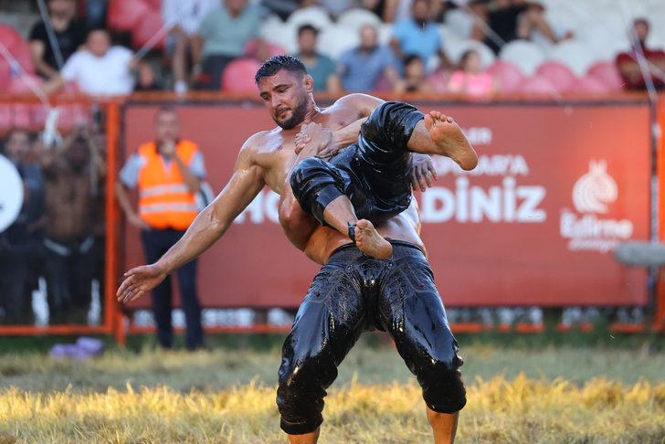 Kırkpınar Yağlı Güreşleri'nde Cengizhan Şimşek başpehlivan oldu G3